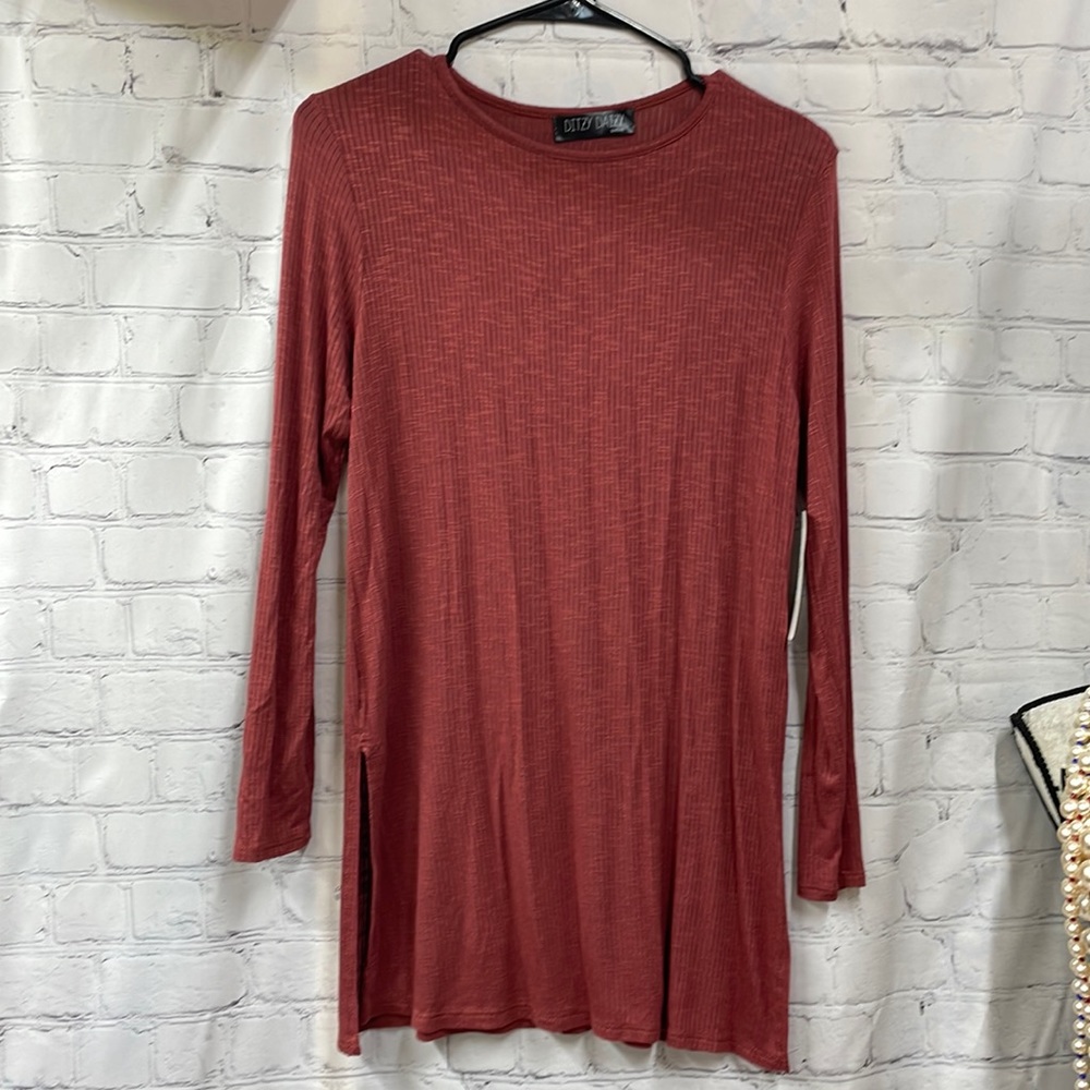 New Dizzy Daizy Medium boutique rust top